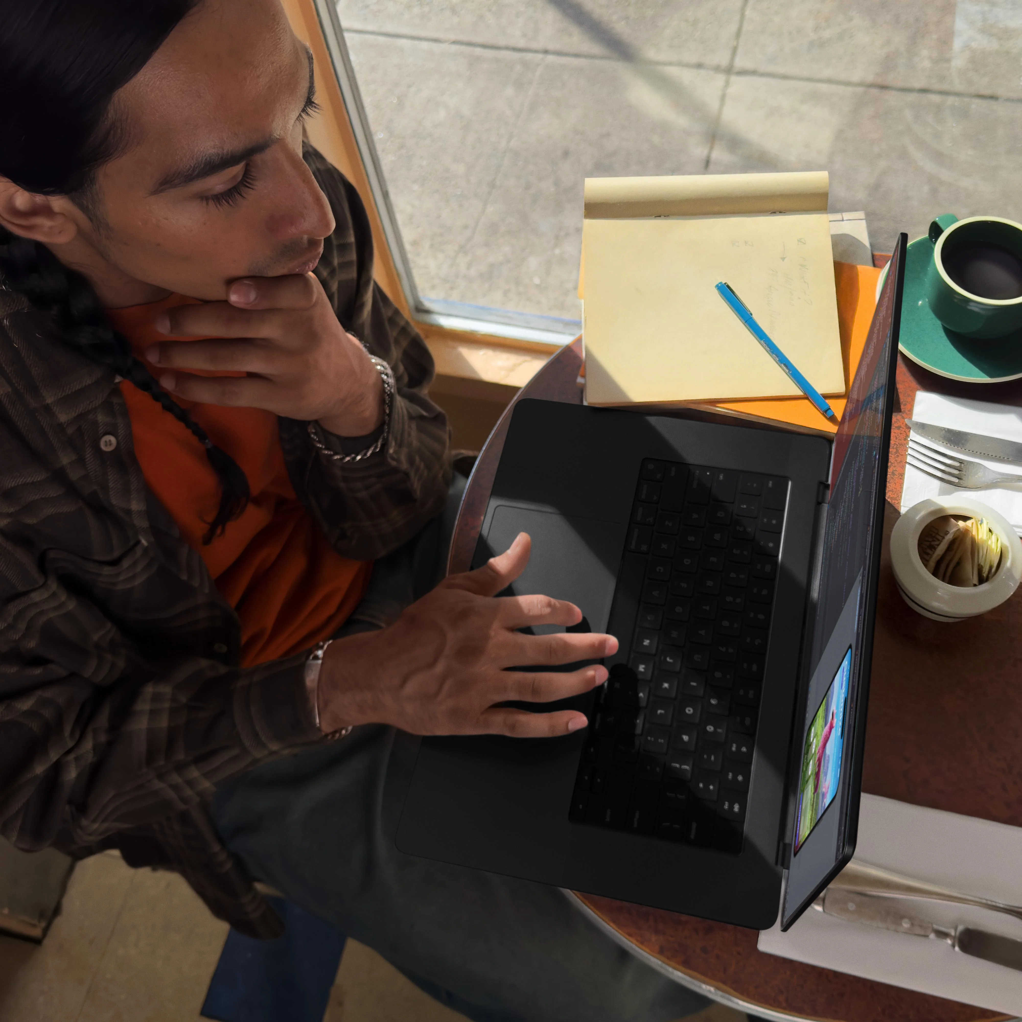 16-inch MacBook Pro: Apple M3 Max chip with 14‑core CPU and 30‑core GPU, 1TB SSD - Space Black - Image 8